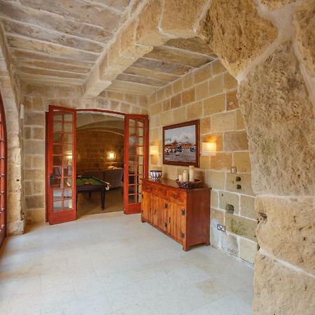 Il-Veduta Holiday Farmhouse With Sunny Private Pool In Island Of Gozo Gharb  Exterior photo