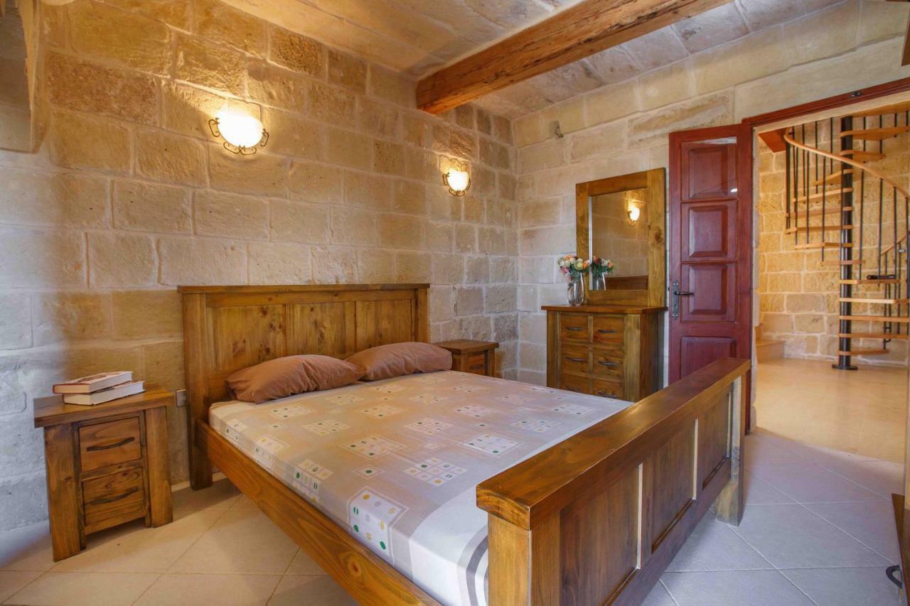 Il-Veduta Holiday Farmhouse With Sunny Private Pool In Island Of Gozo Gharb  Exterior photo